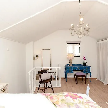 São Vicente - Alfama District *